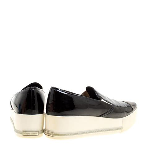 Miu Miu: Black Toe Cap Platform Slip